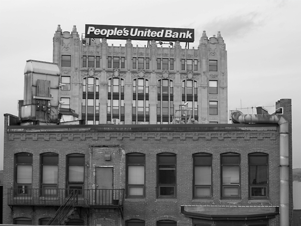 People's-United-Bank-building-on-Congress-Street-at-Monument-Square-in-Portland,-Maine-(P1100882)