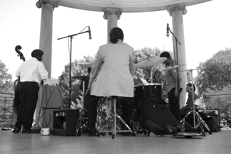 Latin-jazz-band-in-Boston-Common,-Boston,-Massachusetts-(PGX11000261)